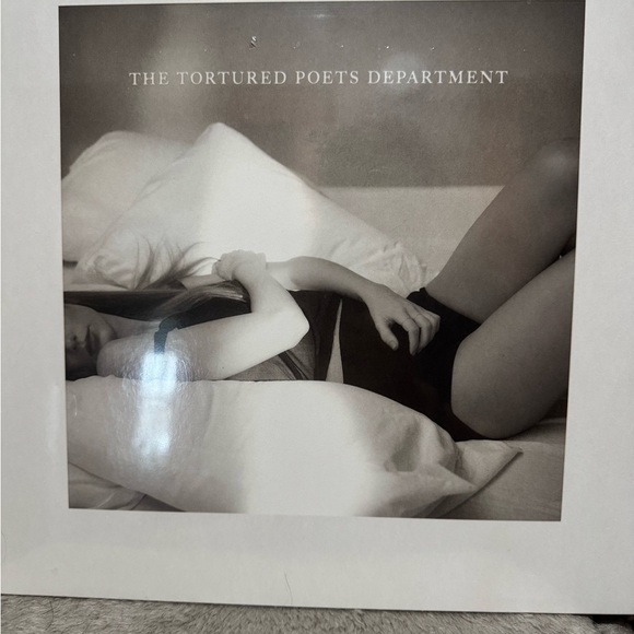 The Tortured Poets Department Sealed Double Album w Bonus Track “The Manuscript”